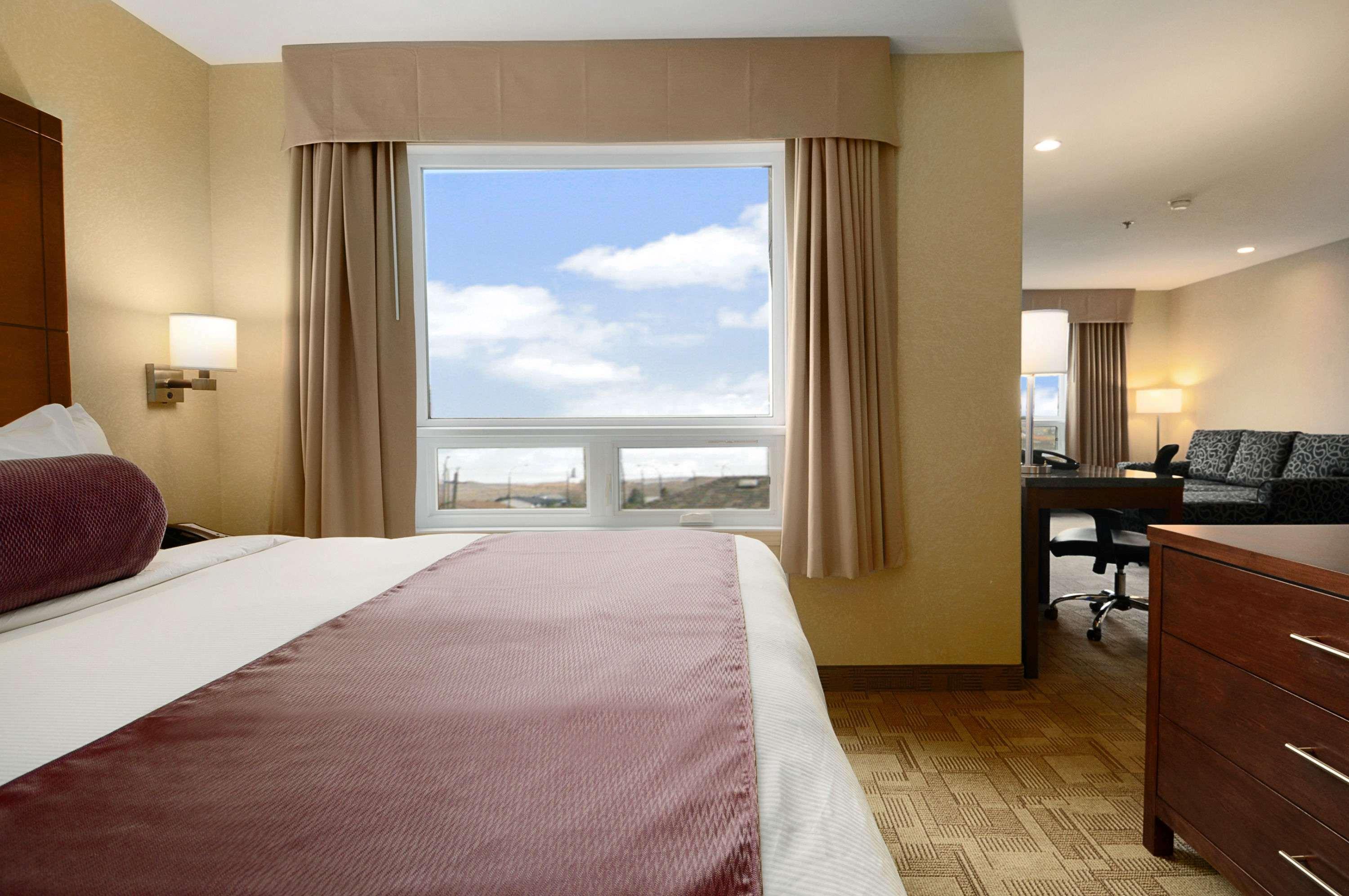 Days Inn By Wyndham Regina Airport West Oda fotoğraf