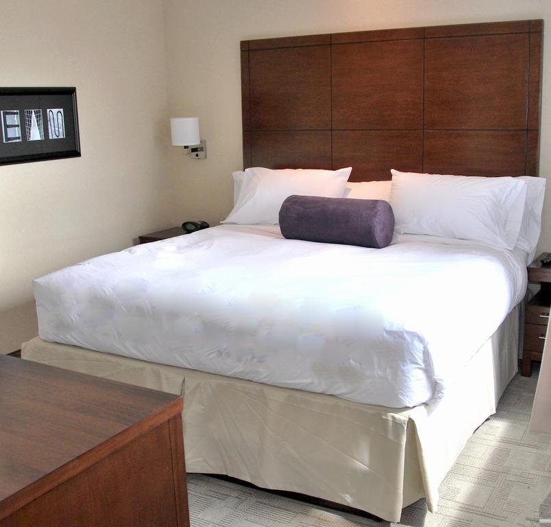 Days Inn By Wyndham Regina Airport West Dış mekan fotoğraf